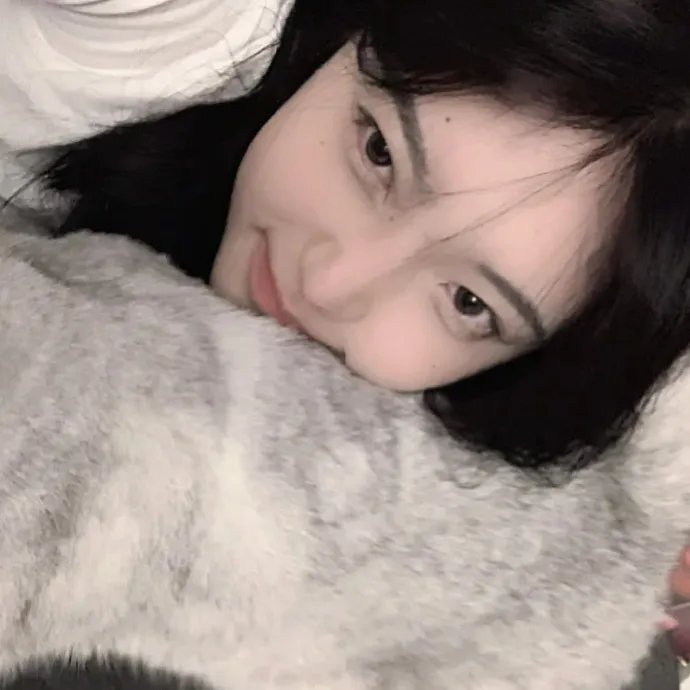 围龙屋里的女人