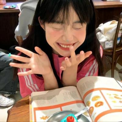 糟糕我被女帝拿捏了